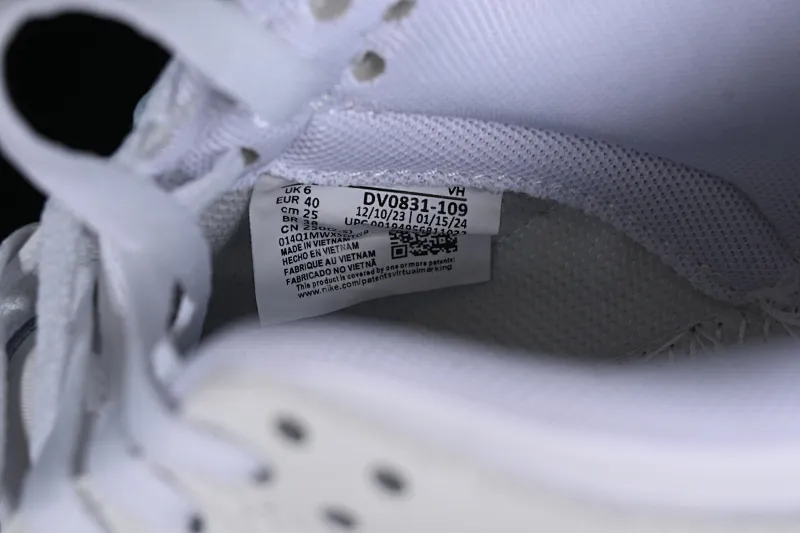 All categories Nk SB Dunk series Nk SB Dunk Low low-top sneakers Nk SB Dunk Low light white blue SB low-top casual sneakers DV0831-109
